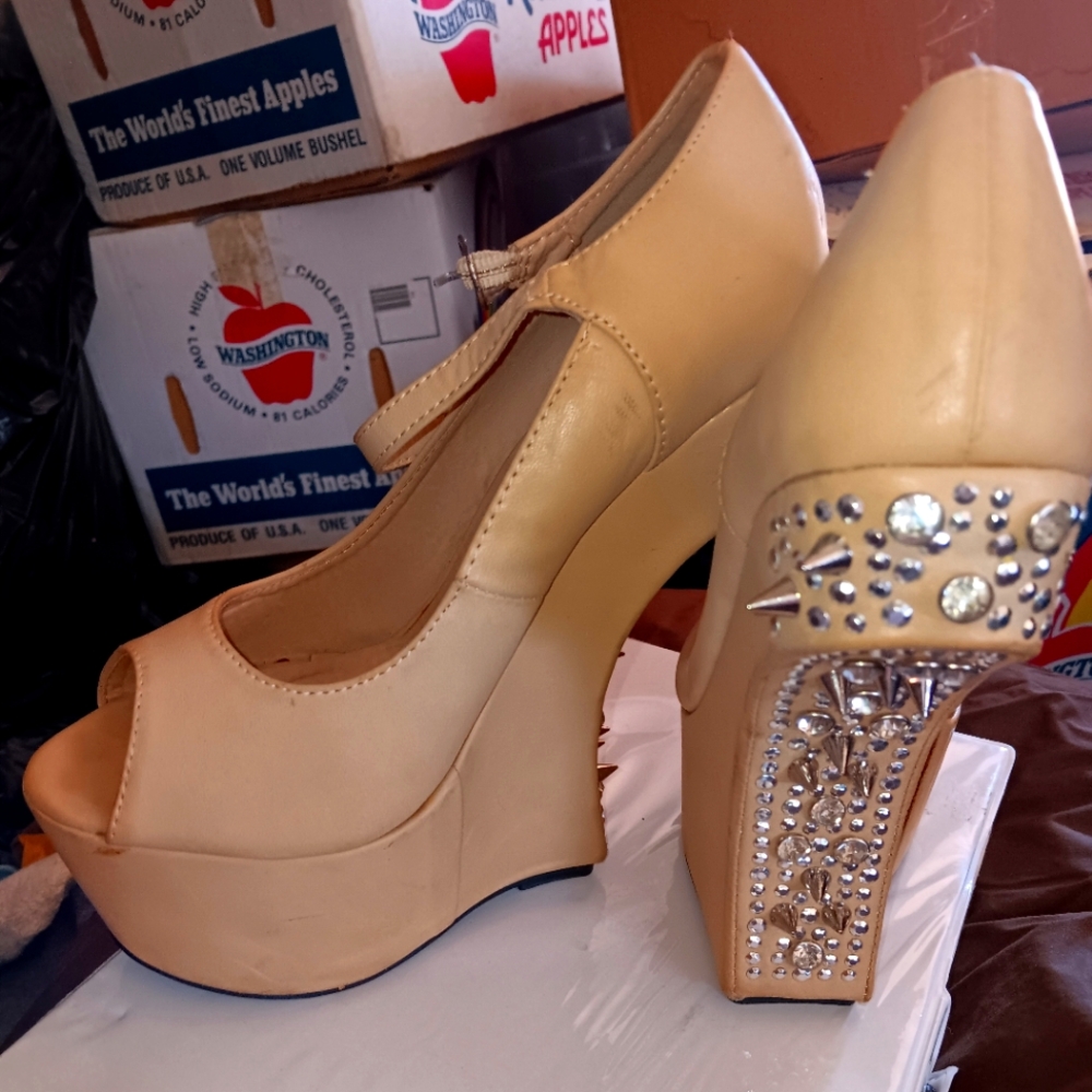 Variety of Woman's Platform Heels, Size 7
